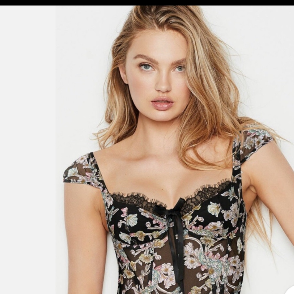 2 BRALETTES Green & Black Velvet Lace AND a Black Floral Mesh, both XS - Picture 4 of 11